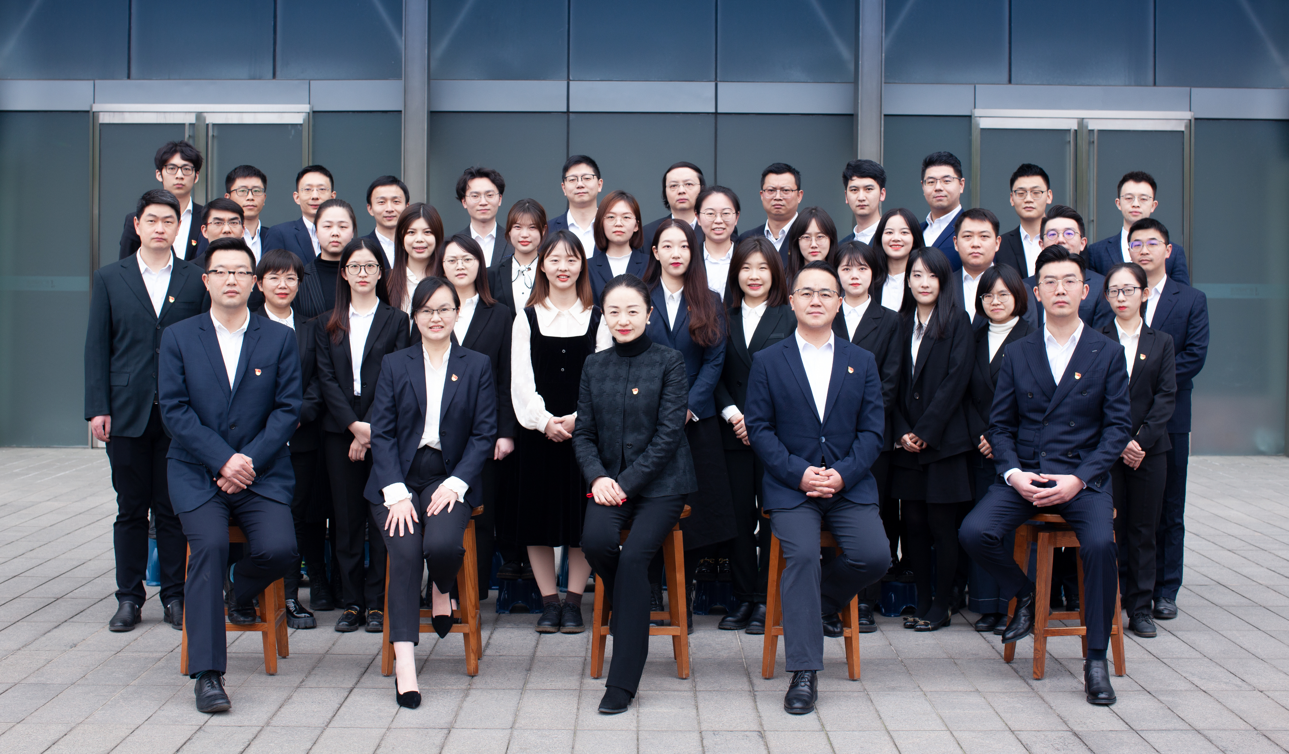 优秀团队-91九色
财务管理部(替换照片).jpg